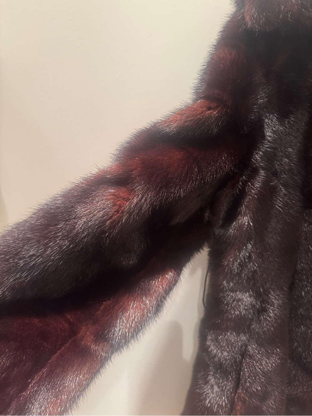 VINTAGE 1960s. Authentic Black mink. Size M/10. - Picture 4 of 10